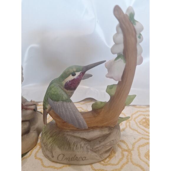 Andrea by Sadek Hummingbird & Royal Crown Dove Figurine Pair – 1980s Porcelain - Picture 9 of 12